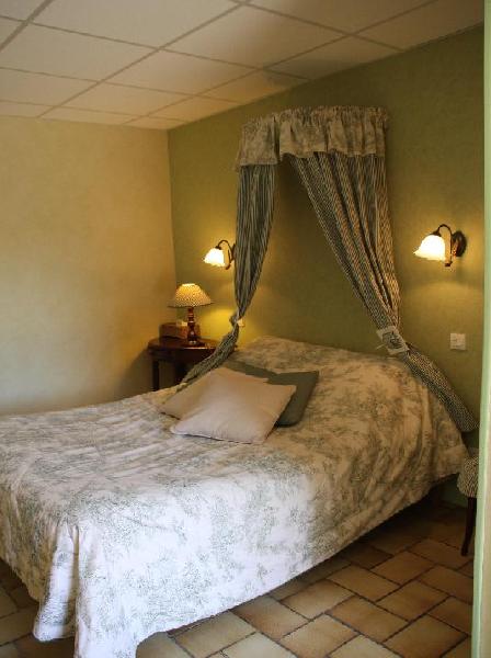 CHAMBRE   REZ DE CHAUSSEE