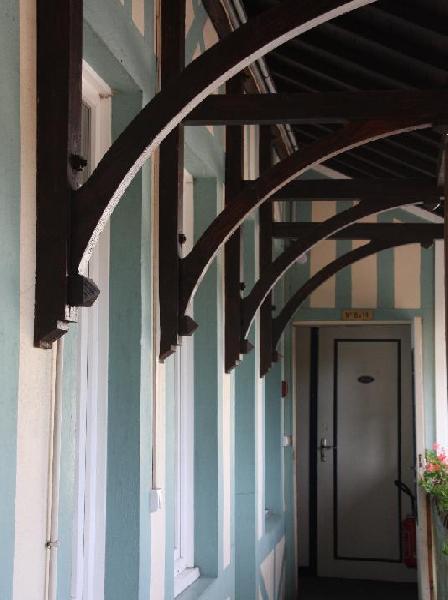 ACCES  CHAMBRE    BALCON
