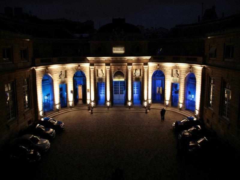 Soir&eacute;e de gala Paris limousines_1