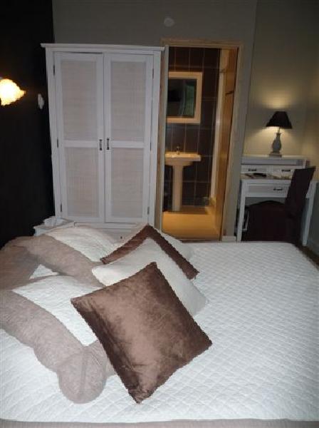 CHAMBRE  CHOCOLAT  TRIPLE_1
