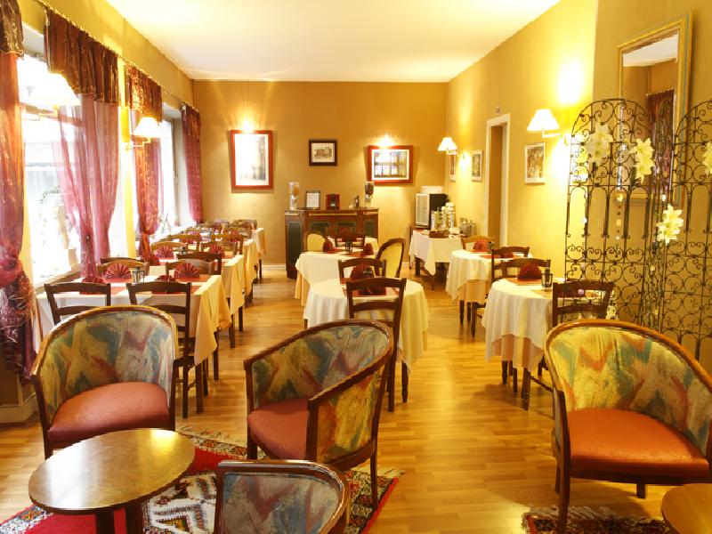 Salle de petit d&eacute;jeuner