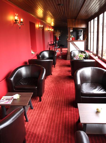 le Bar duclos joli bagnoles_1