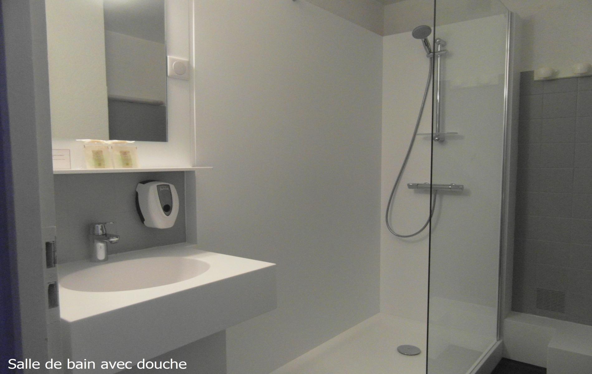 Salle De Bain Jaune Et Gris ~ les sablons hotel avec chambres familiales pornic Salle De Bain Jaune Et Gris ~ les sablons hotel avec chambres familiales pornic