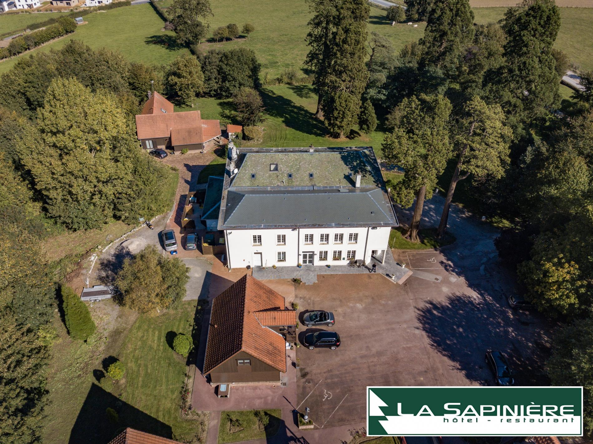 Restaurant de l'Hôtel La Sapinière dans le NordPasdeCalais à Wisques