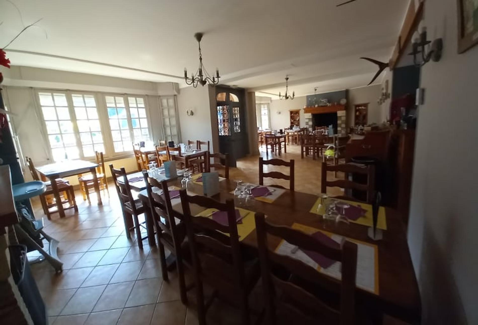 Menu L'Eau Vive pour Groupes > RESTAURANT HONFLEUR, Le restaurant