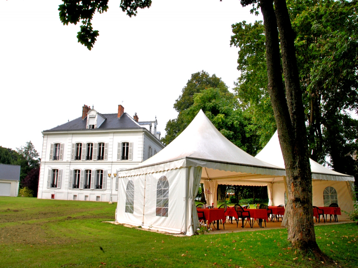 hotel restaurant terrasse parc nangis