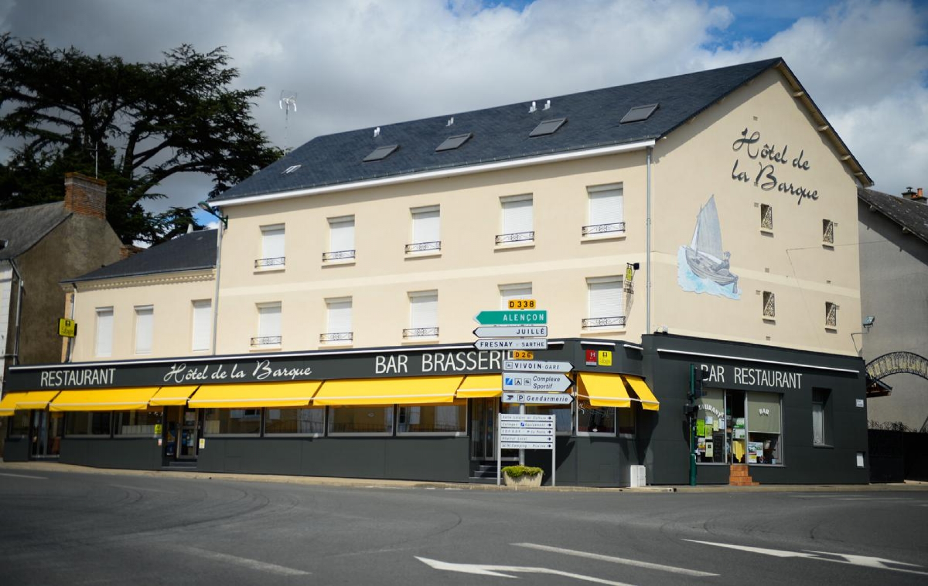 ∞ Hôtel le Mans Logis hôtel de la Barque au Mans