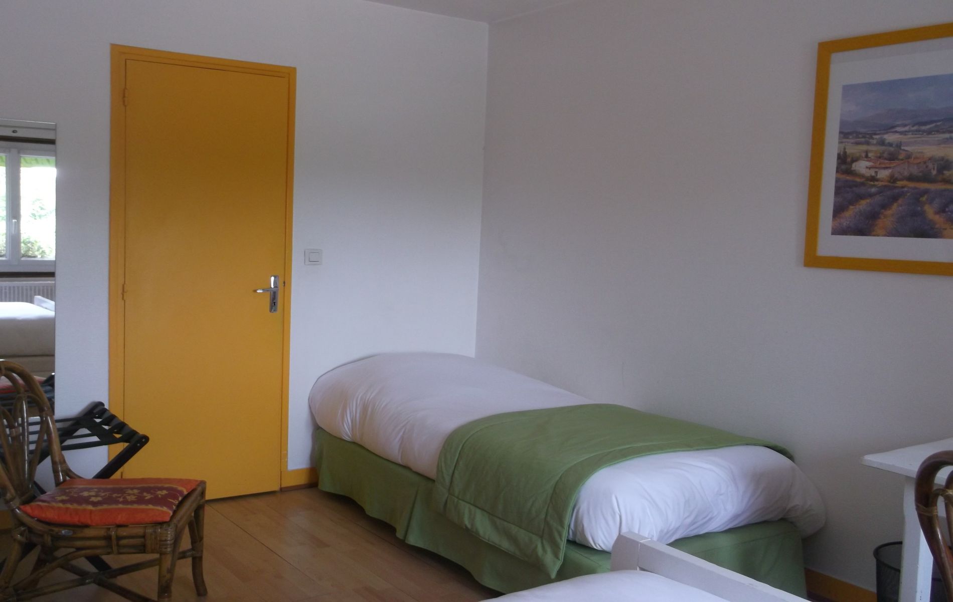 chambre de l'hotel saint martin pont l'eveque