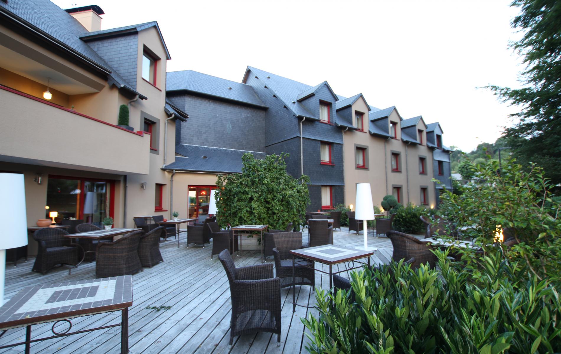 Antares 3 Star Hotel With Spa And Indoor Pool In Honfleur