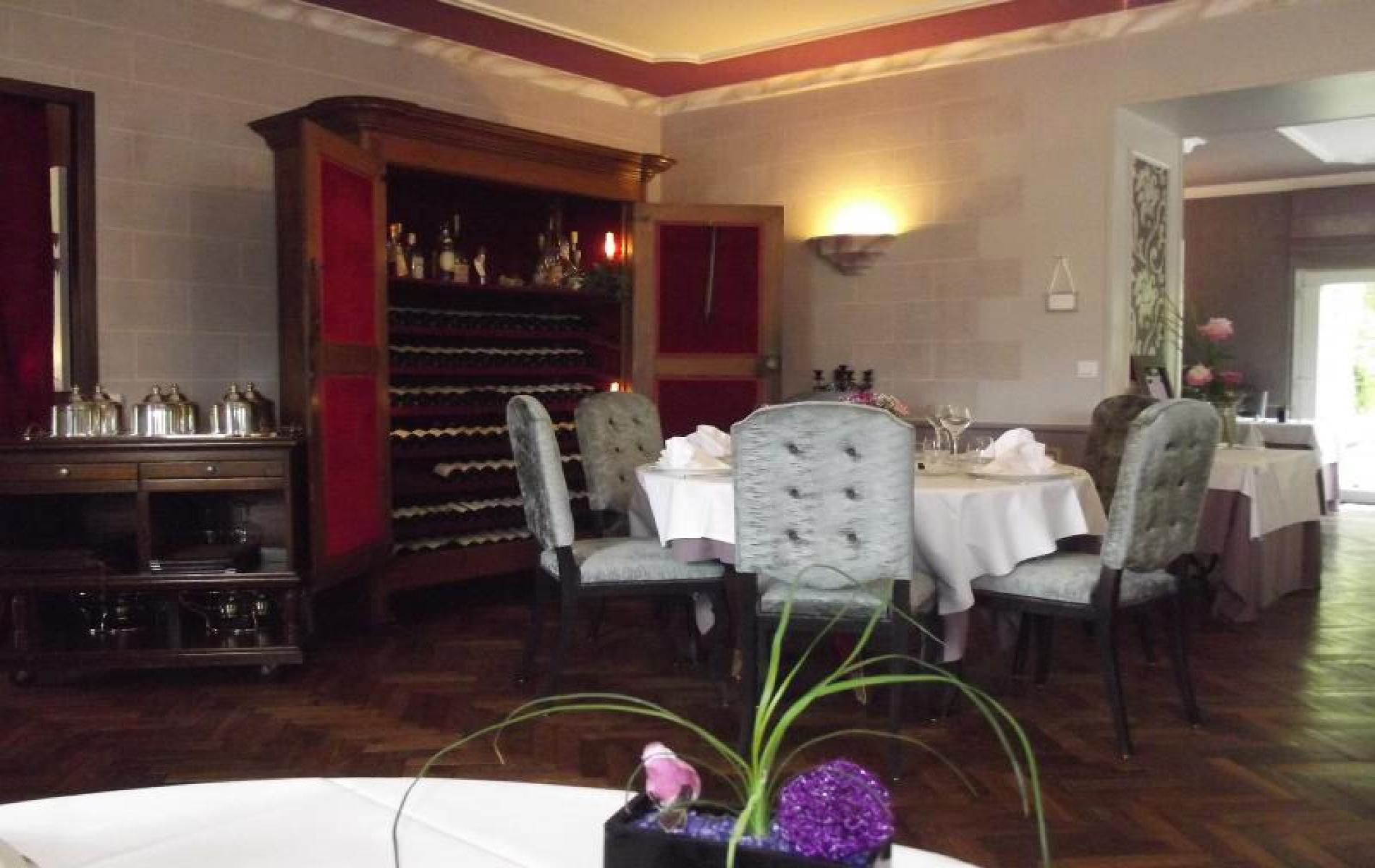 Hotel Restaurant à Mayenne