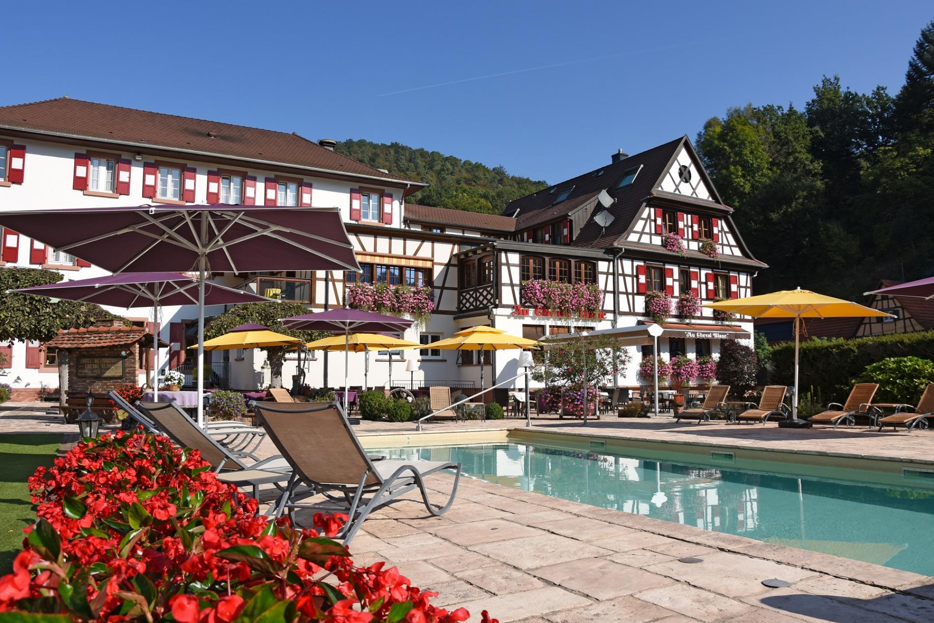 Hotel In Niedersteinbach Hotel Restaurant Spa Zwischen Bitche Wissembourg