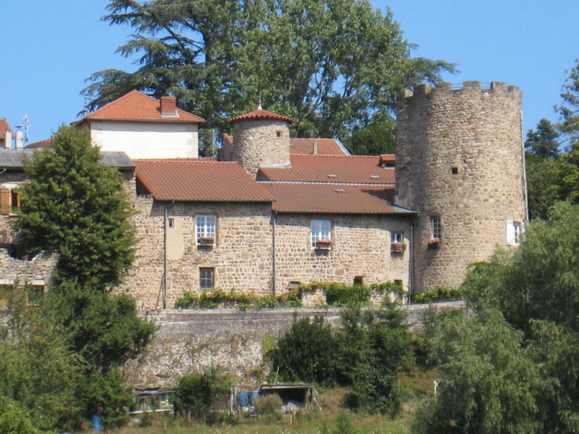 Near the<br> hotel <br>Les Cèdres Bleus