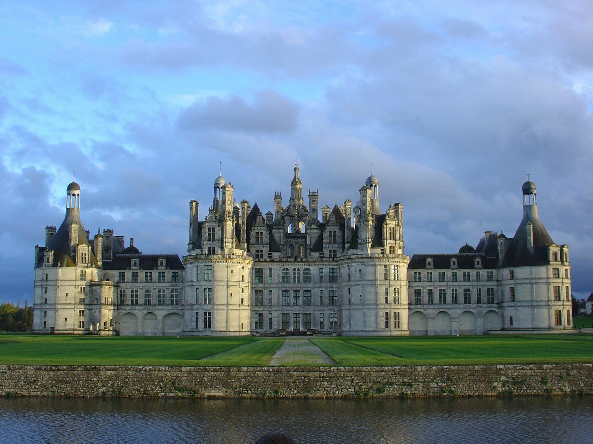 ∞ Logis Hotel *** in the heart of the Loire Castles, Le Cheval Blanc in  Bléré