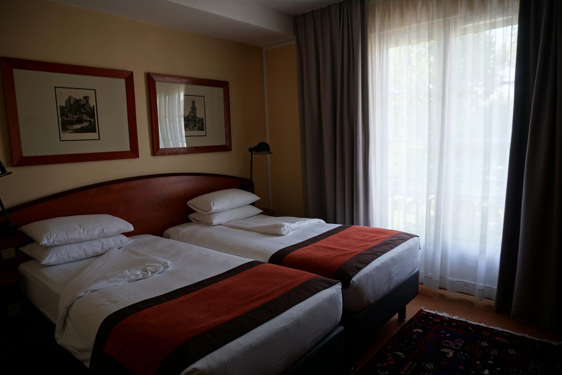 Our Family adjoining rooms > Tarifs et offres hôtel à Caen