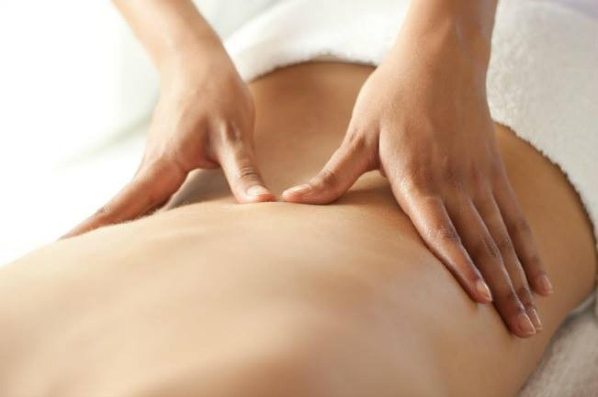 Massage Dos et jambes de 45 minutes pour 1 personne  (2 heures d'accès au SPA inclus)