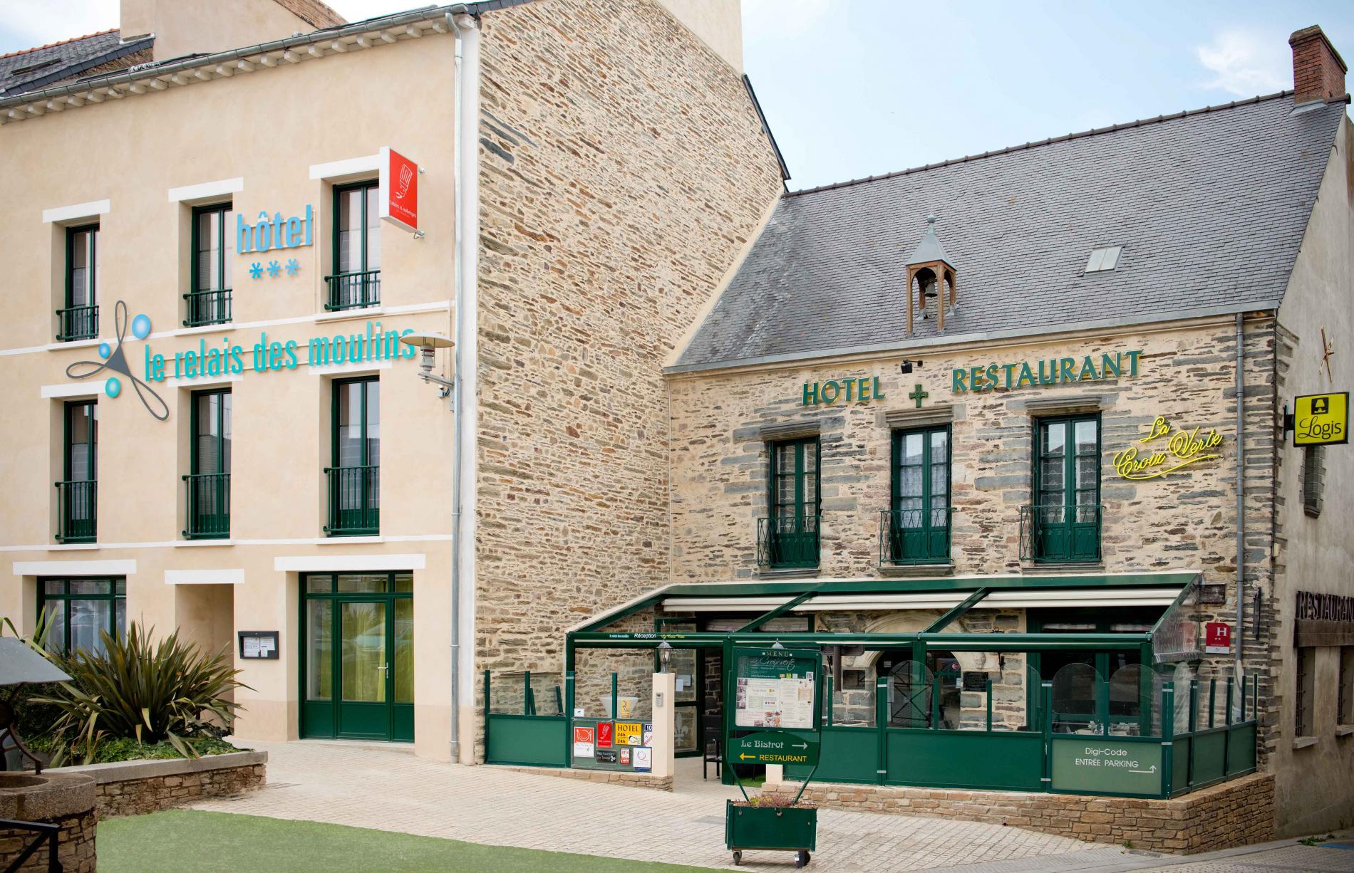 Hotel In Bain De Bretagne On The Rennes Nantes Road