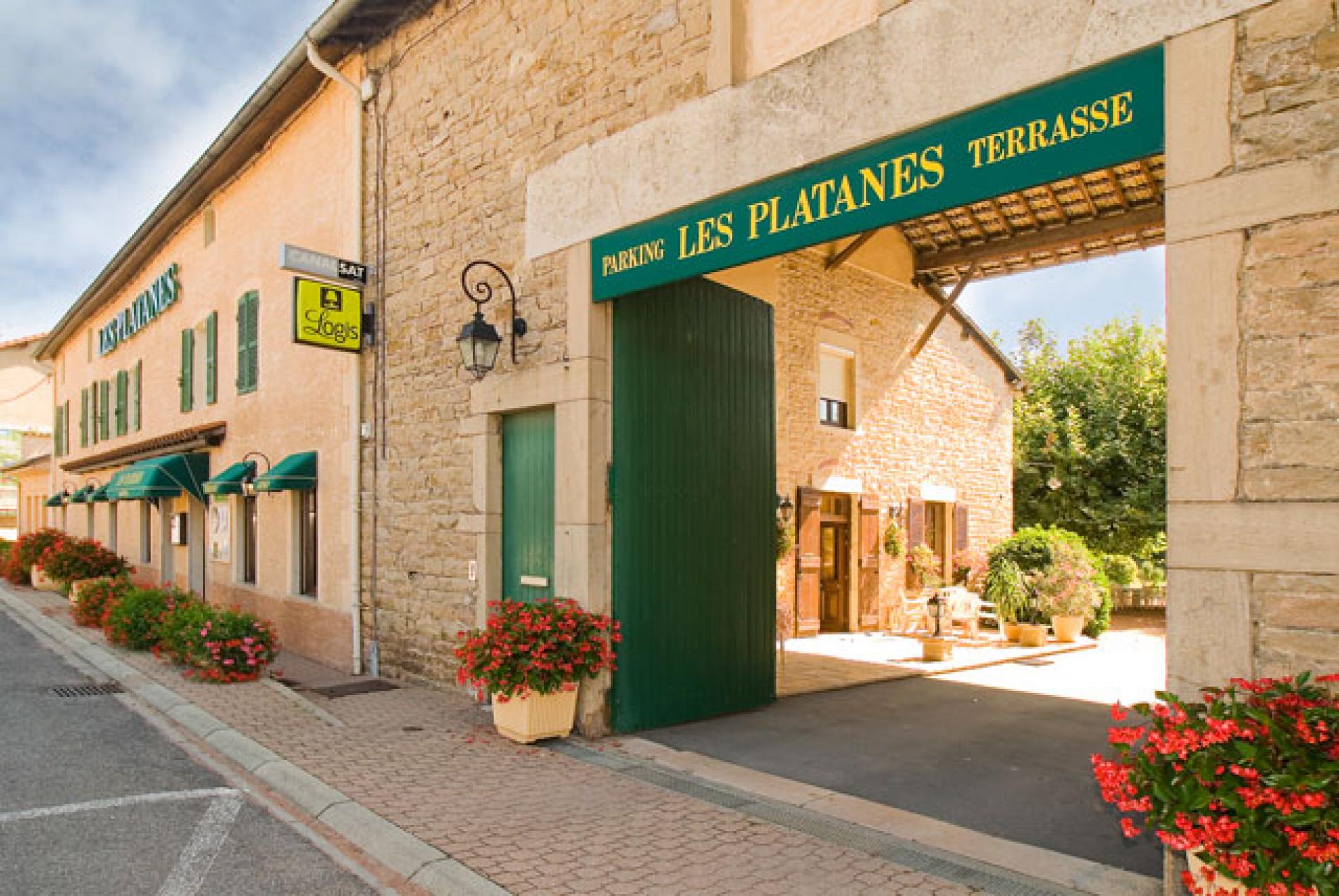Hôtel Restaurant Les Platanes