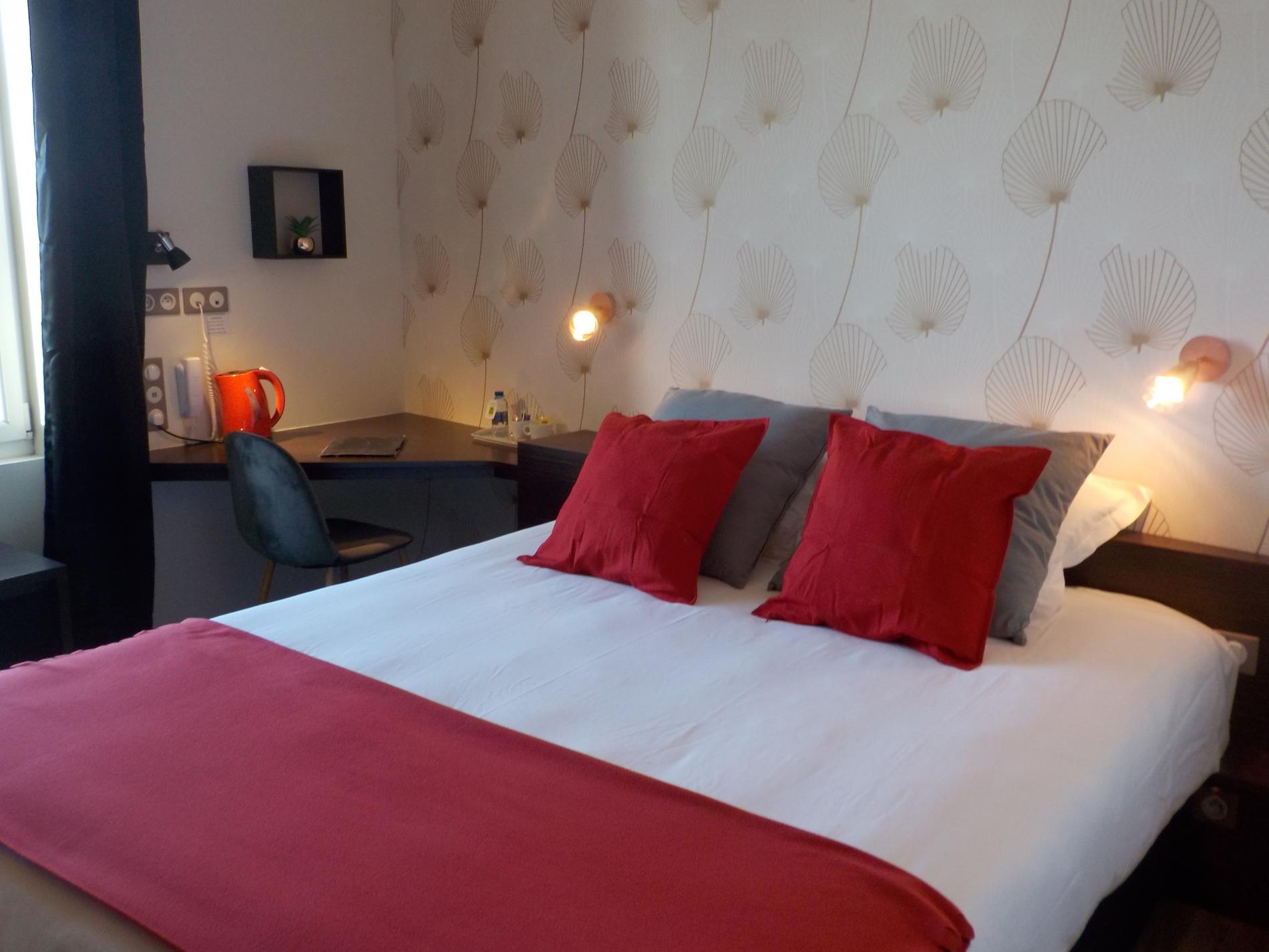 chambre double confort Logis Hotel de Bretagne