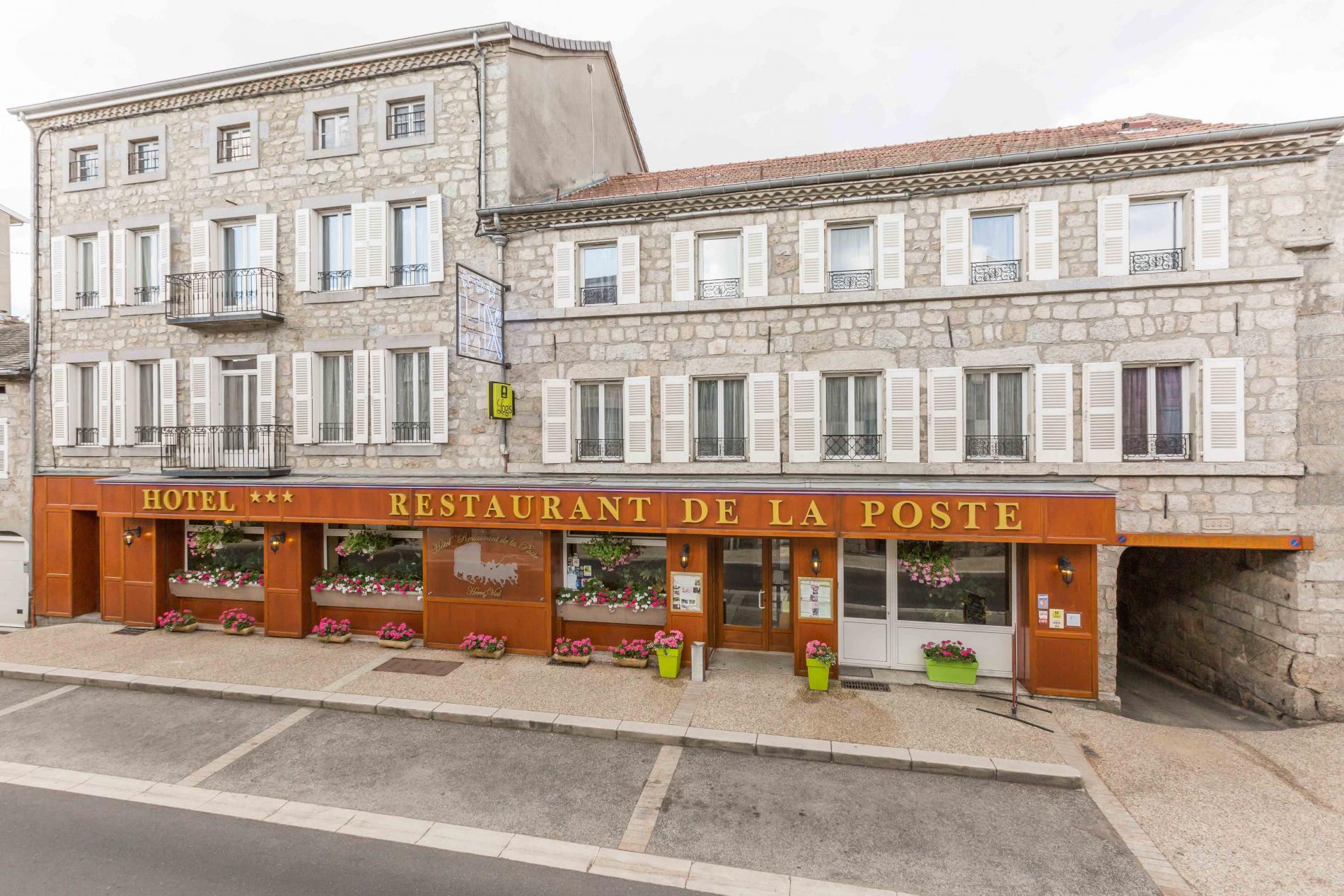 Spa Hotel In Auvergne In Tence Hotel De La Poste