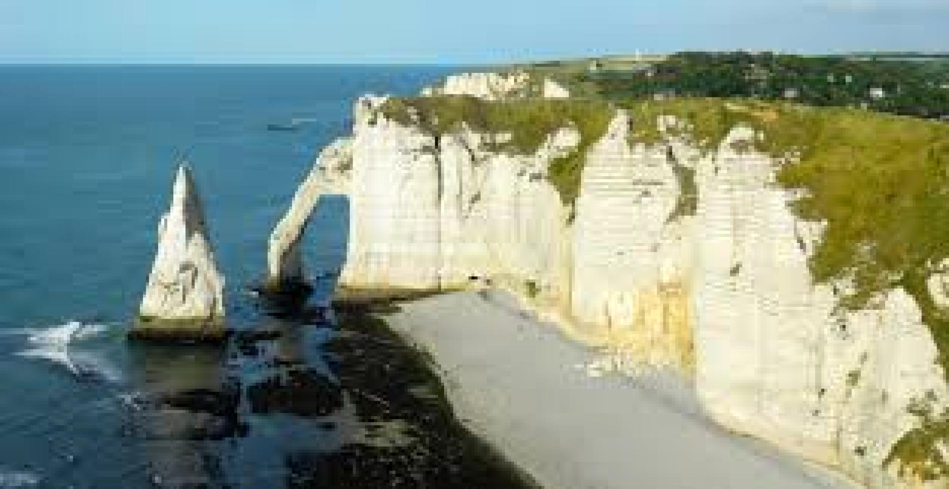 25 minutes from the town of Etretat