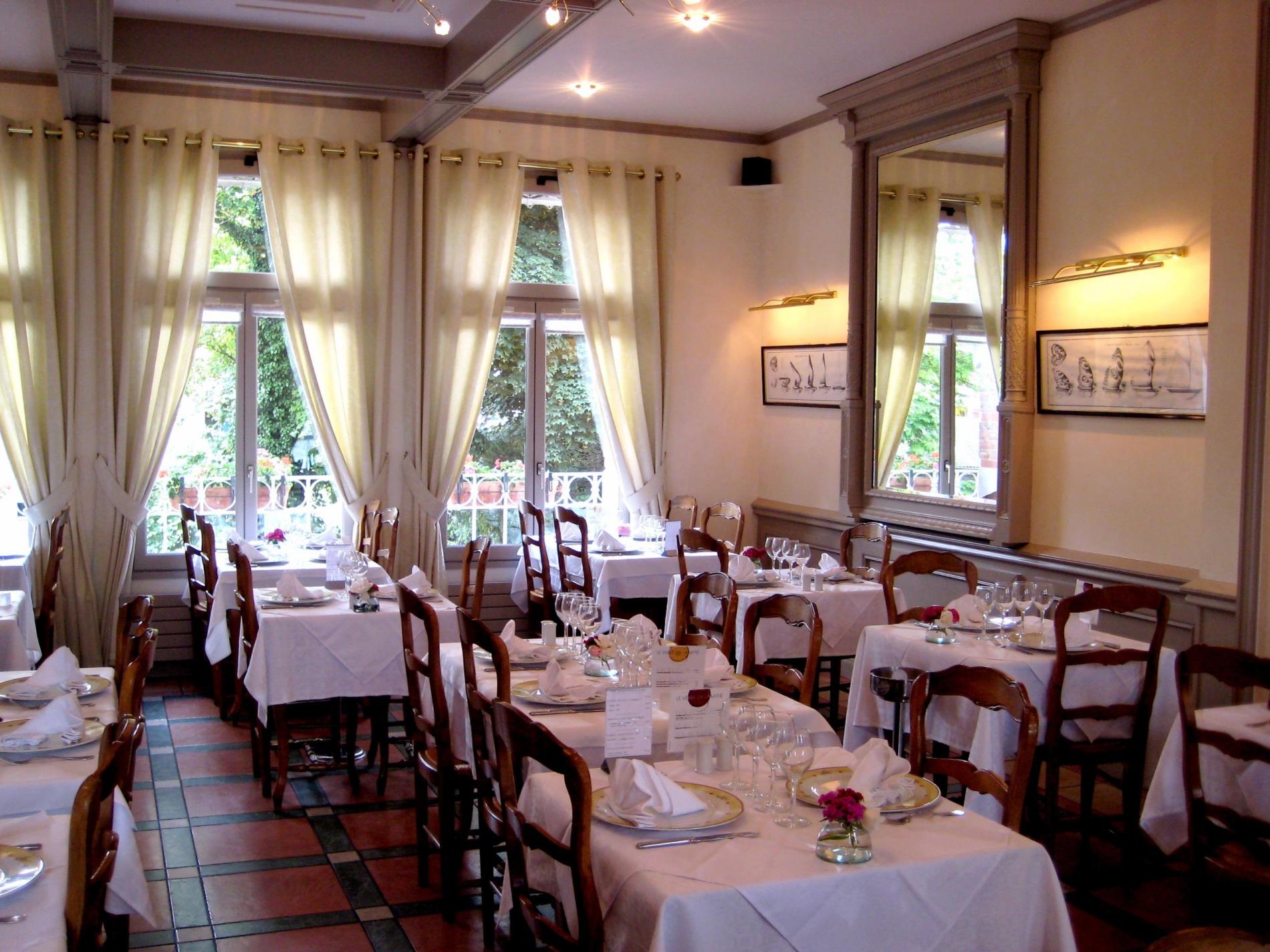 Restaurant Le Moulin St Valery Sur Somme Restaurant avec terrasse sue la baie de somme à Saint Valery sur Somme