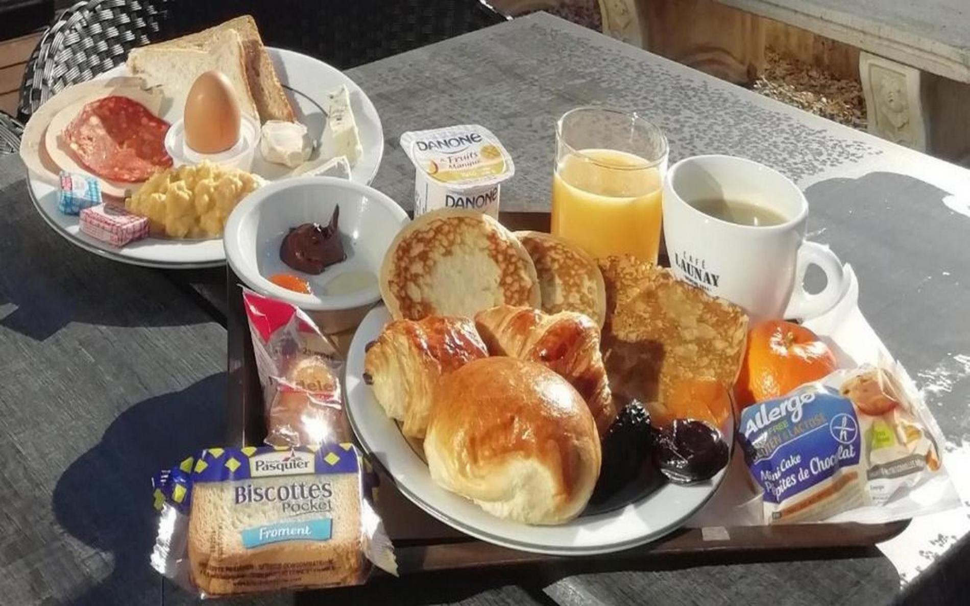 Petit déjeuner à volonté