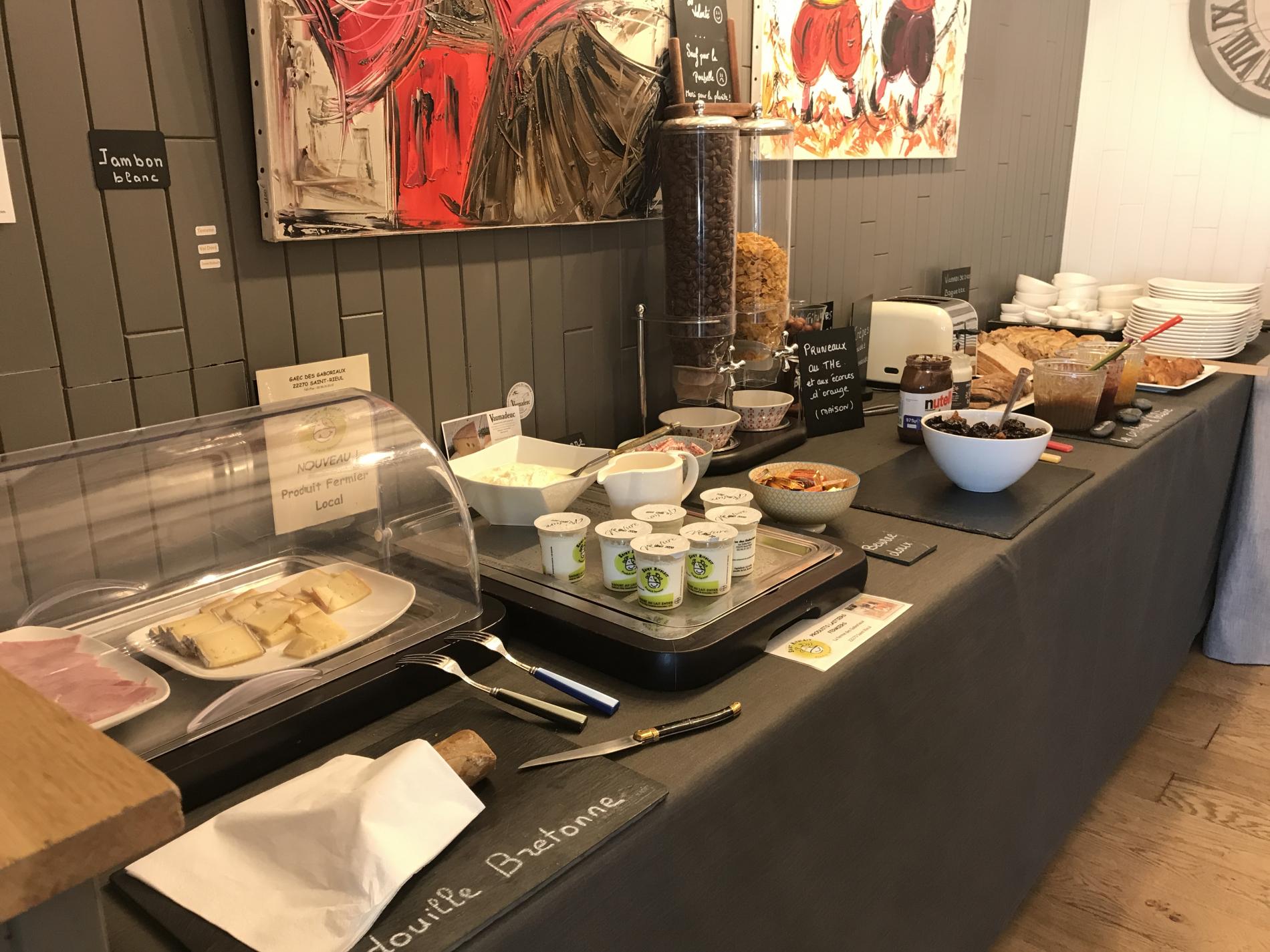 Le buffet au Beauséjour à Erquy