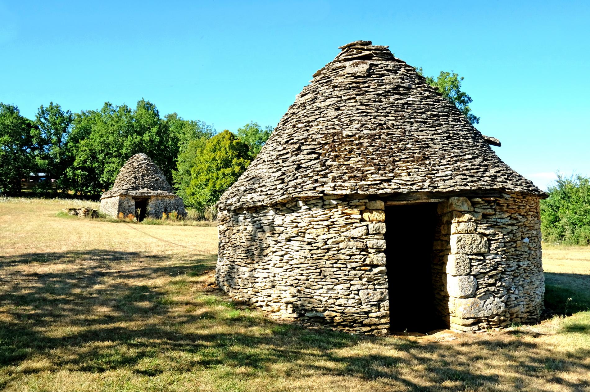 Les cabanes en pierres sèches du Périgord