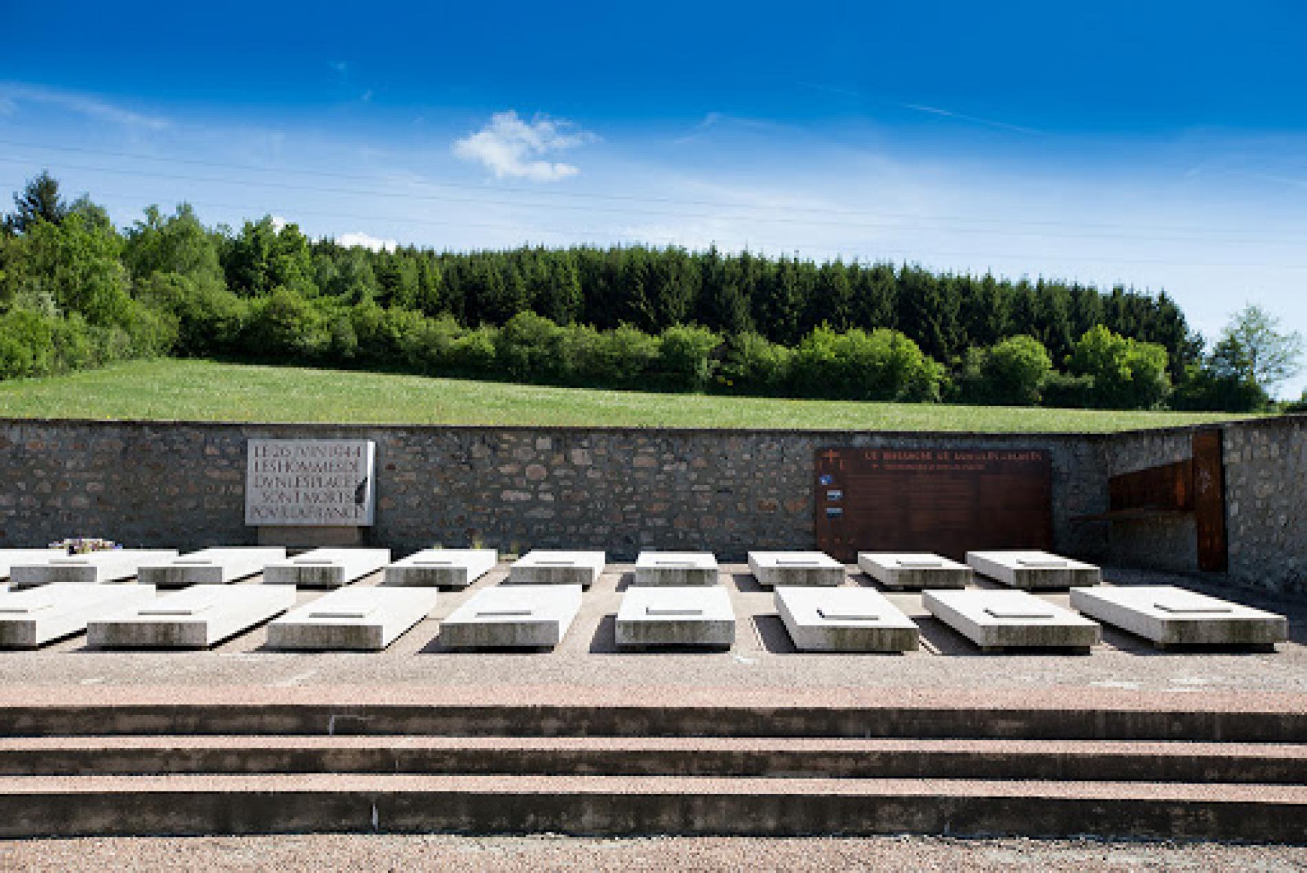Dun-les-Places memorial
