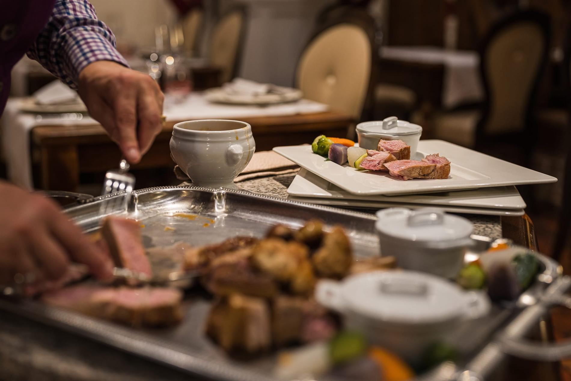 la Côte de Veau double, morille et vin jaune