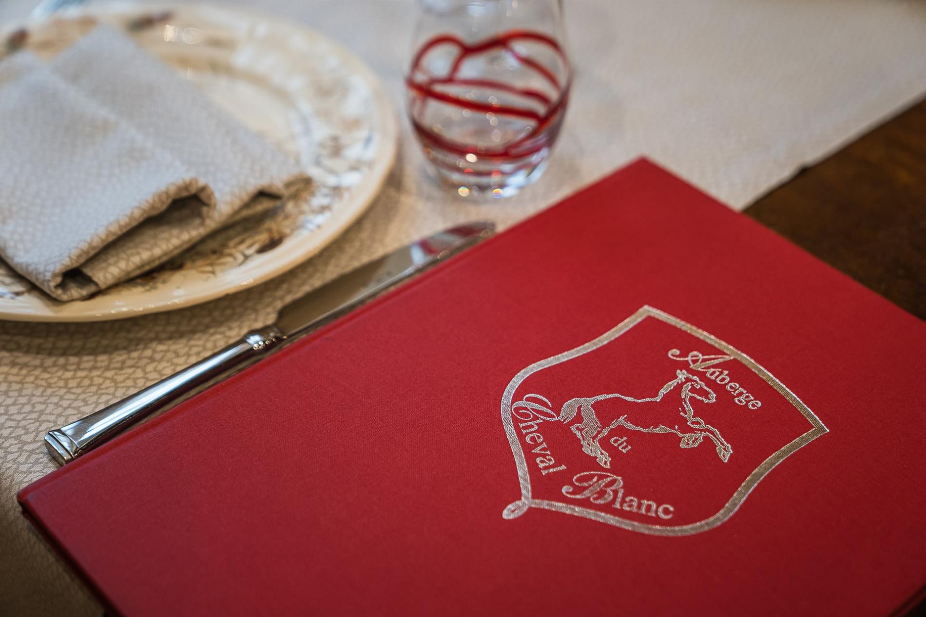 Hotel du Cheval Blanc – Bienvenue chez nous