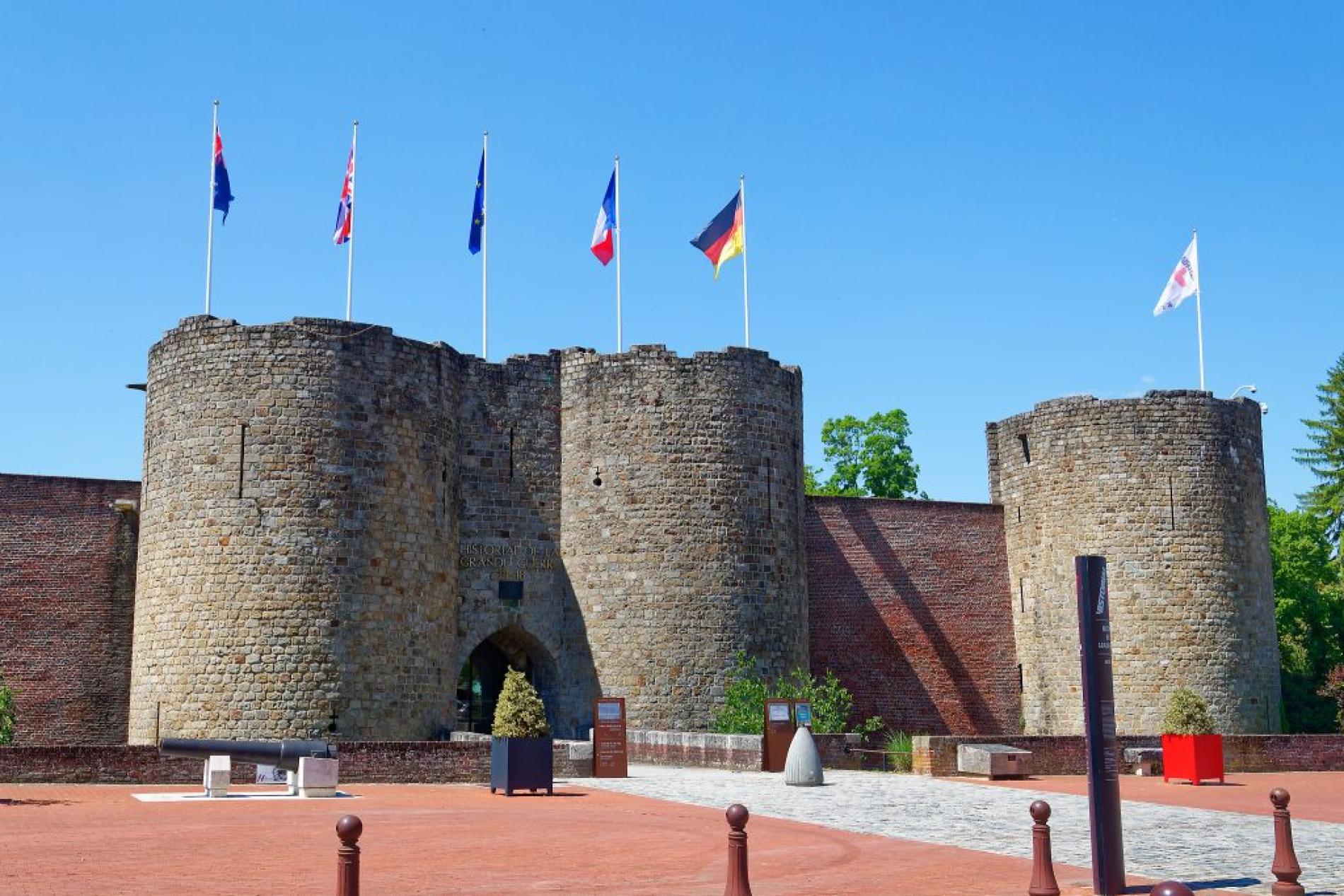 Histoire de la Grande Guerre avec Nota Bene, Historial de Péronne