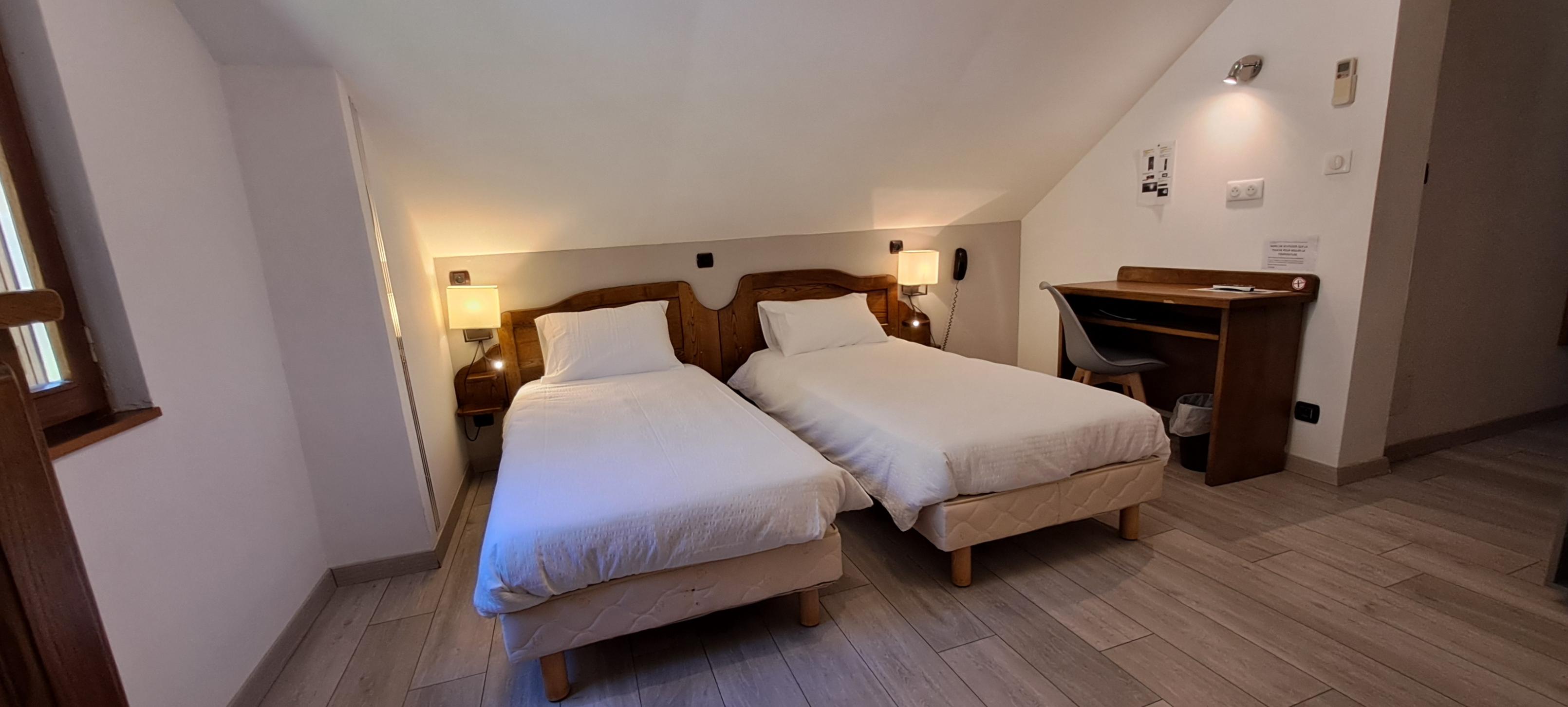 CHAMBRE 2 LIT MAISON DE JASSIN