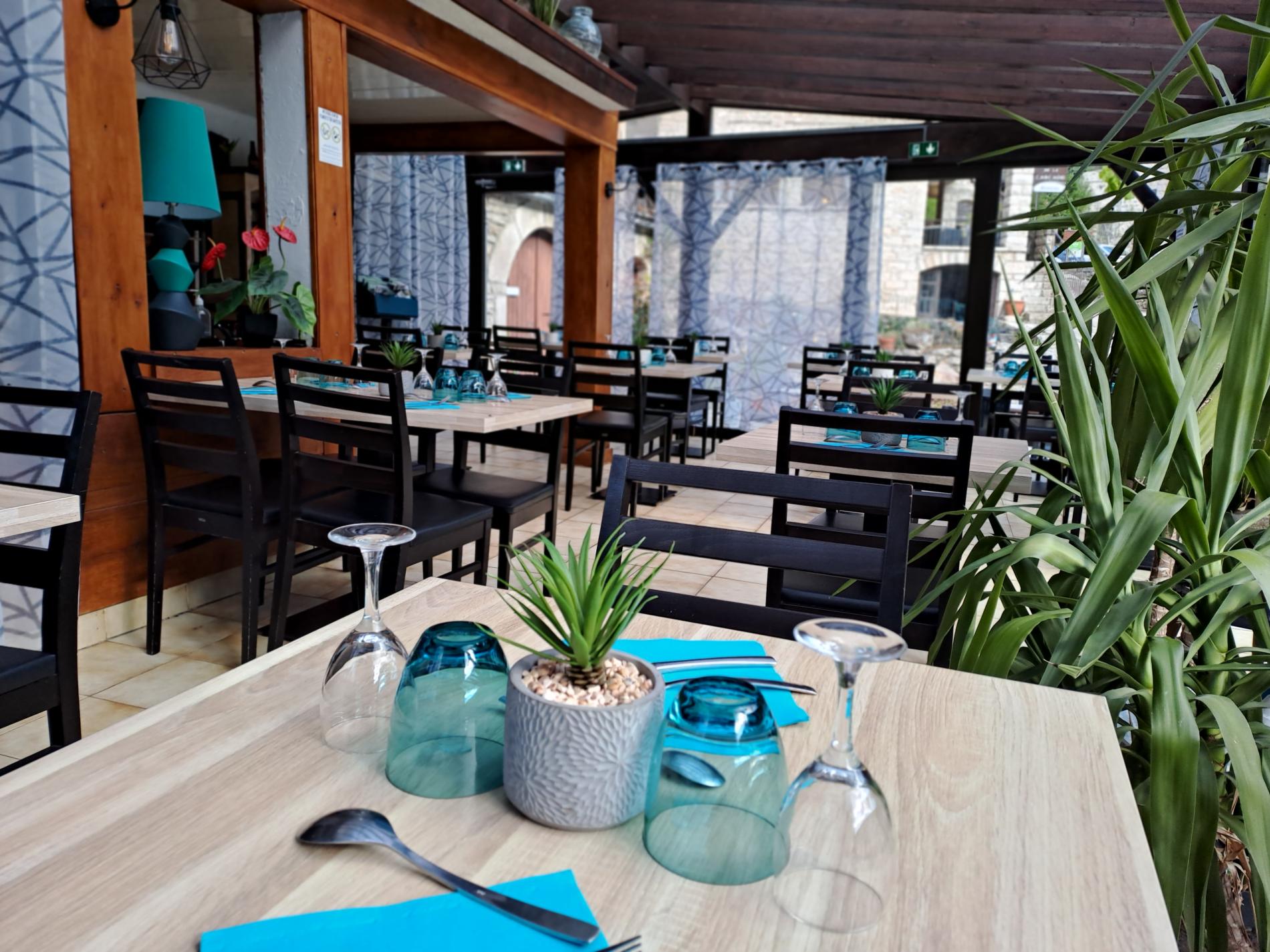 Logis Hôtel avec piscine, Restaurant en Lozère